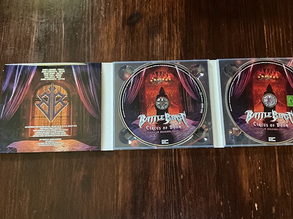 Product image 3 of 3