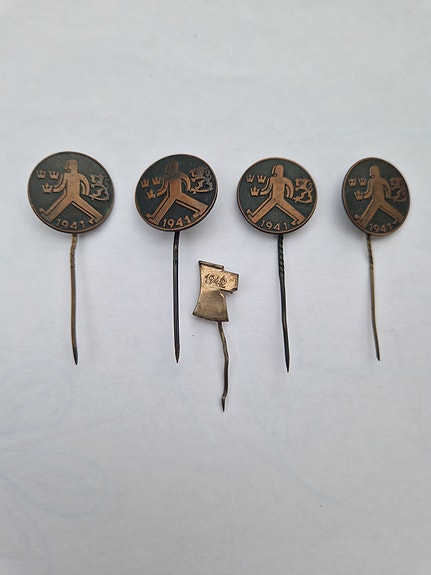 Product image 1 of 2