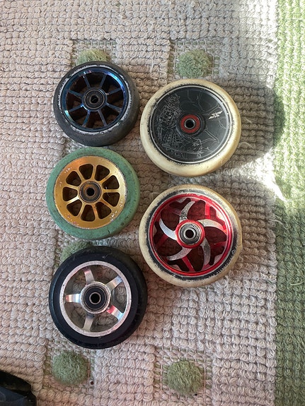 Product image 2 of 7