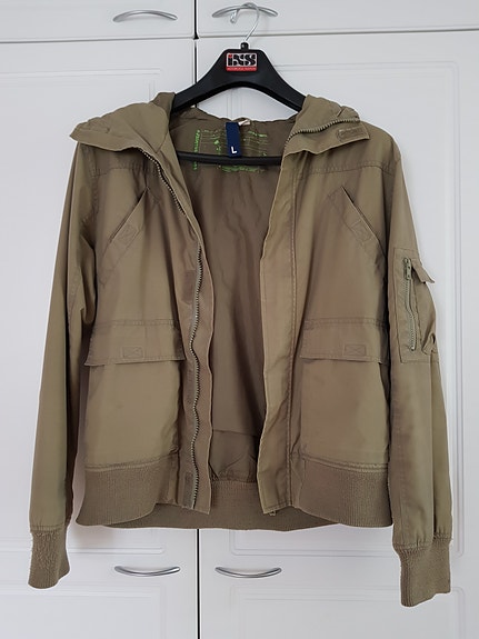 Product image 1 of 4