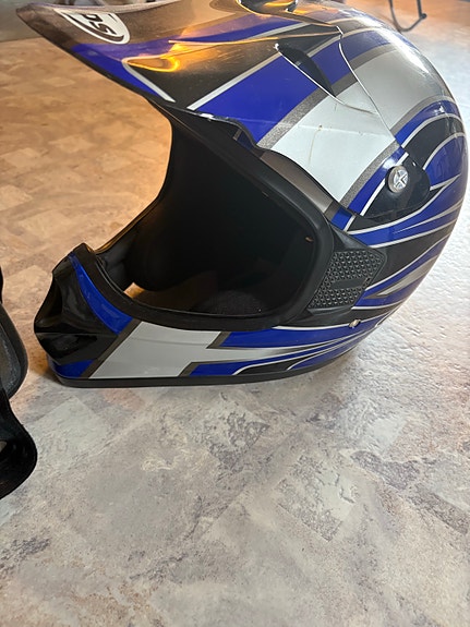 Product image 1 of 2