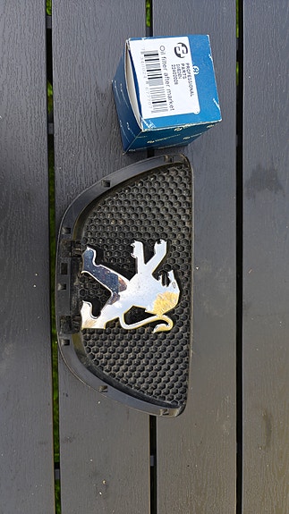 Product image 1 of 4