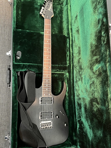 Product image 1 of 3