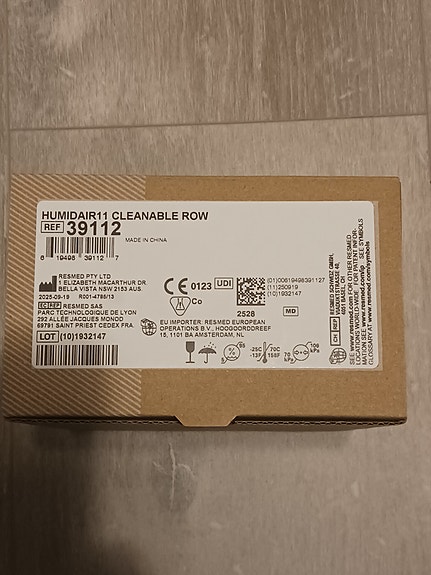 Product image 1 of 3