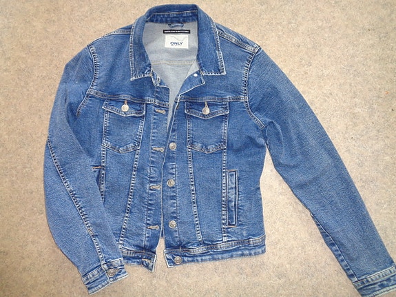 Product image 1 of 2