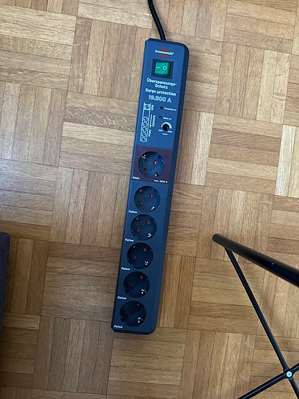 Product image 1 of 3