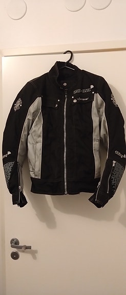 Product image 1 of 7