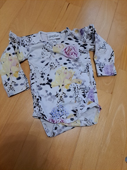 Product image 1 of 4