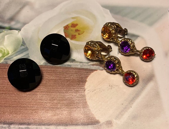 Product image 1 of 2