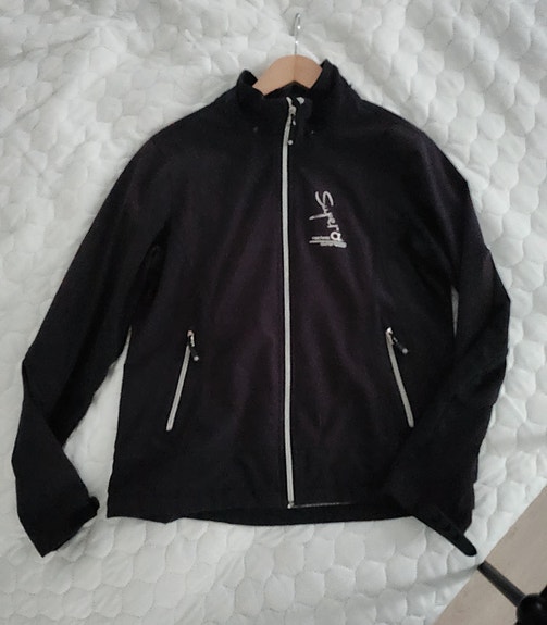 Product image 1 of 8