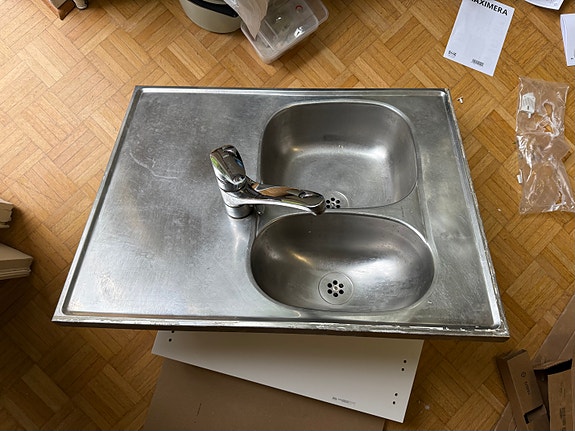 Product image 1 of 2