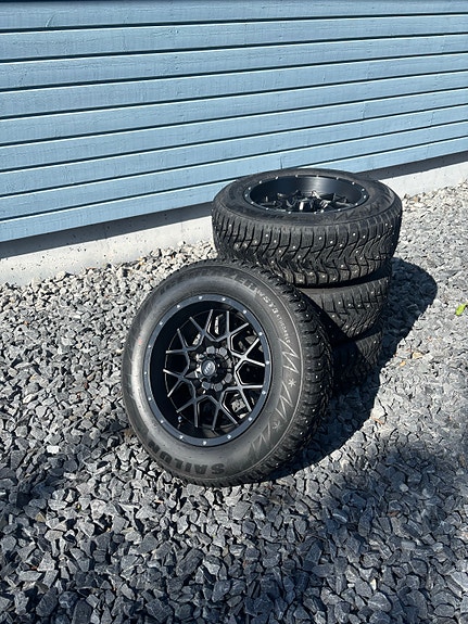 Product image 1 of 7