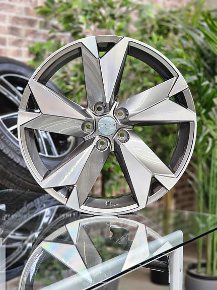 Product image 8 of 9