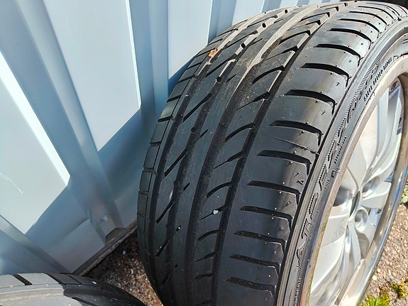 Product image 18 of 32