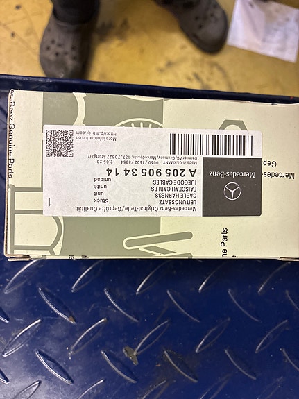 Product image 1 of 2