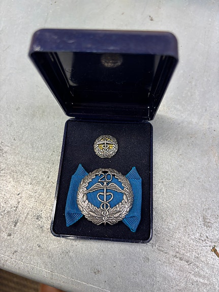 Product image 1 of 2
