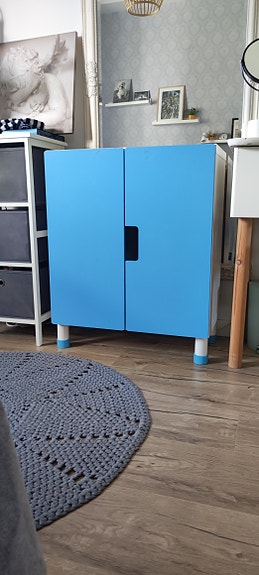 Product image 1 of 3