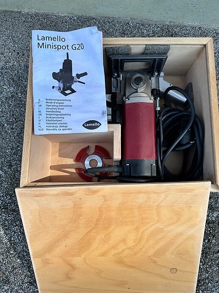 Product image 1 of 2