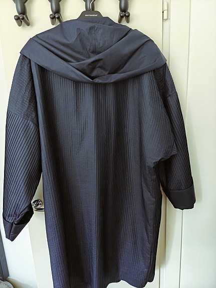 Product image 2 of 11
