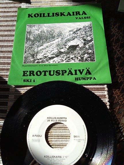 Product image 1 of 2
