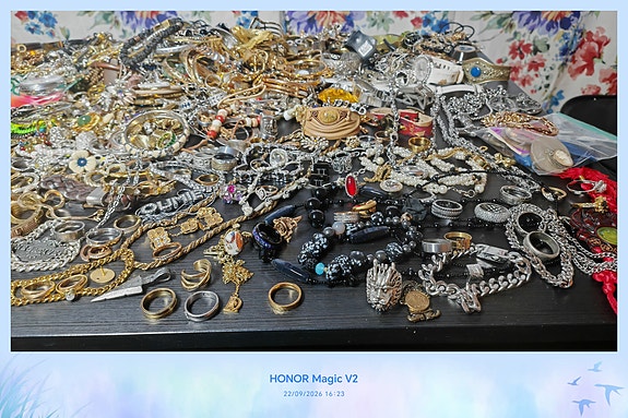 Product image 18 of 39