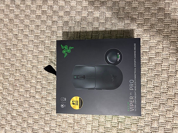 Product image 1 of 3