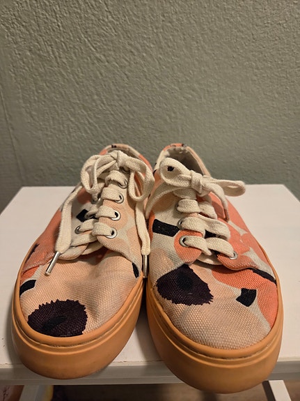 Product image 1 of 8