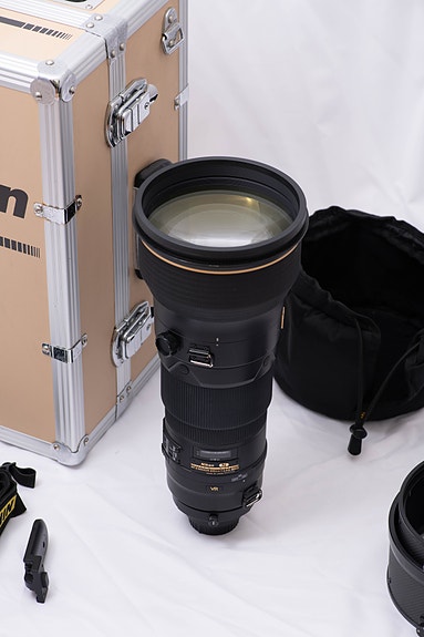 Nikon AF-S Nikkor 400mm f/2.8G ED VR teleobjektiivi