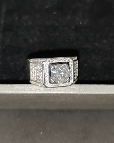Product image 1 of 4