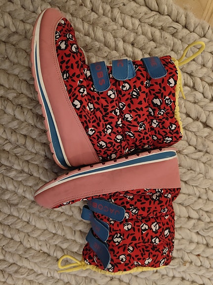 Product image 1 of 4