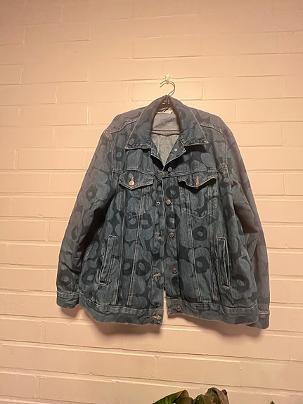 Product image 1 of 4