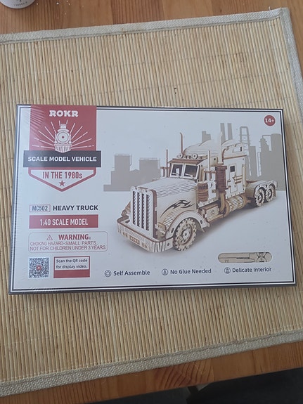 Product image 1 of 2