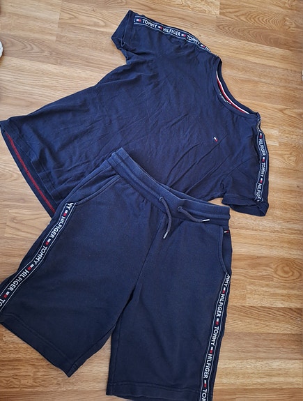 Product image 1 of 7
