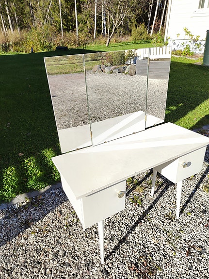 Product image 1 of 8