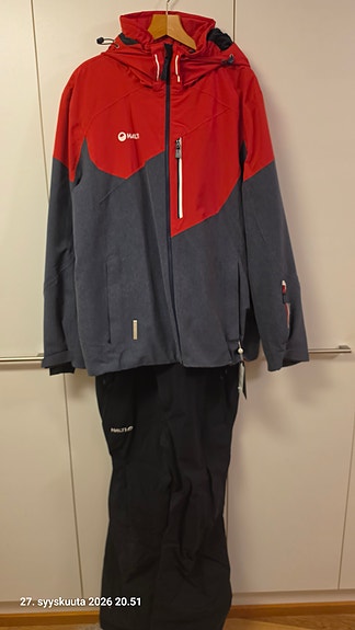 Product image 1 of 9