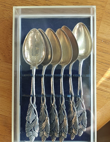 Product image 1 of 2