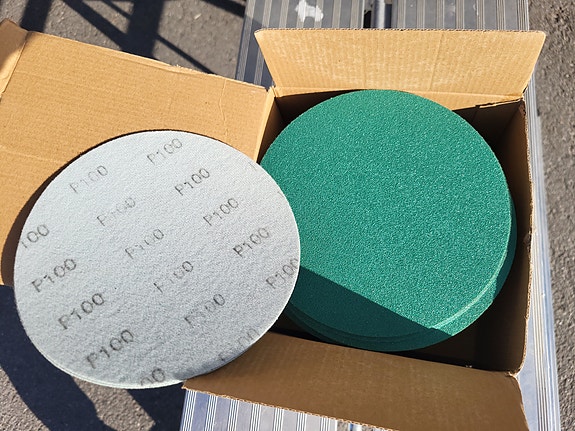 Product image 1 of 2