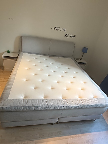 Product image 1 of 9