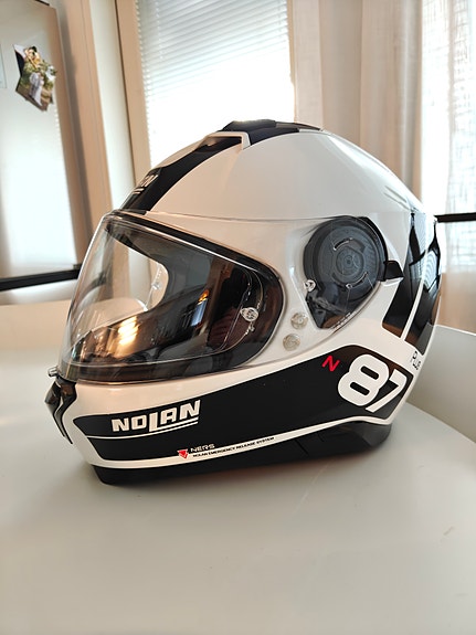 Product image 1 of 8