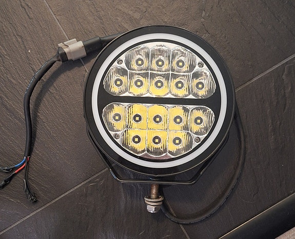 Product image 1 of 2