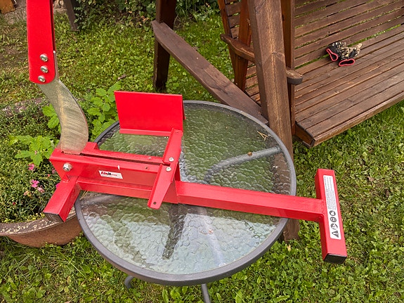 Product image 1 of 3