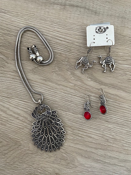 Product image 1 of 4