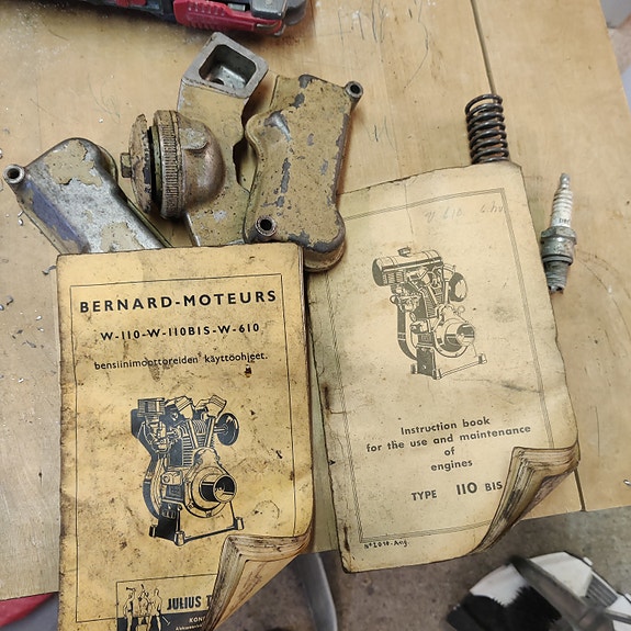 Product image 1 of 4