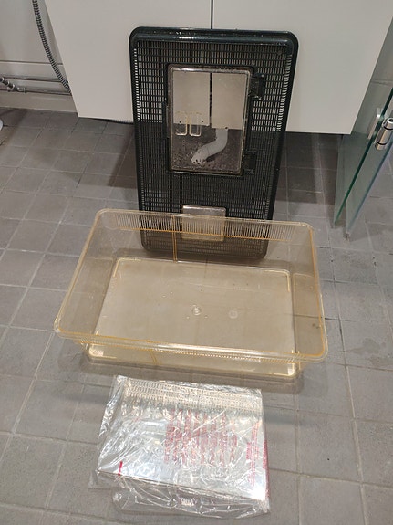 Product image 1 of 3