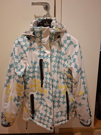 Product image 1 of 3