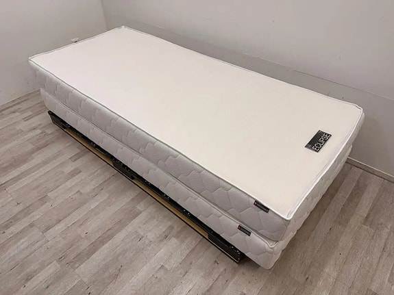 Product image 1 of 10
