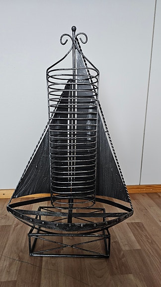 Product image 1 of 2