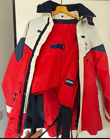 Product image 1 of 3