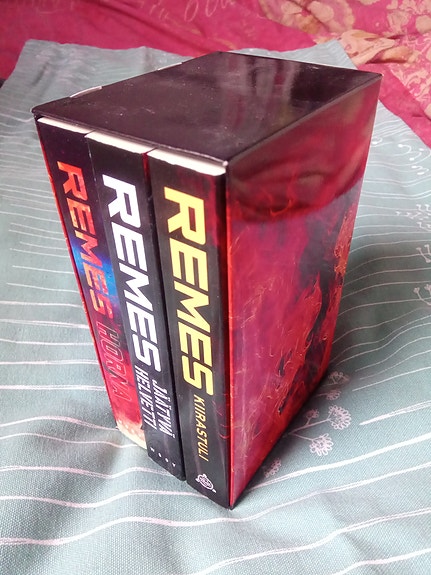 Product image 1 of 4