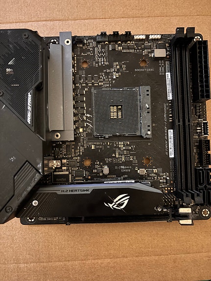 Asus ROG Strix B550-I gaming mini itx emolevy